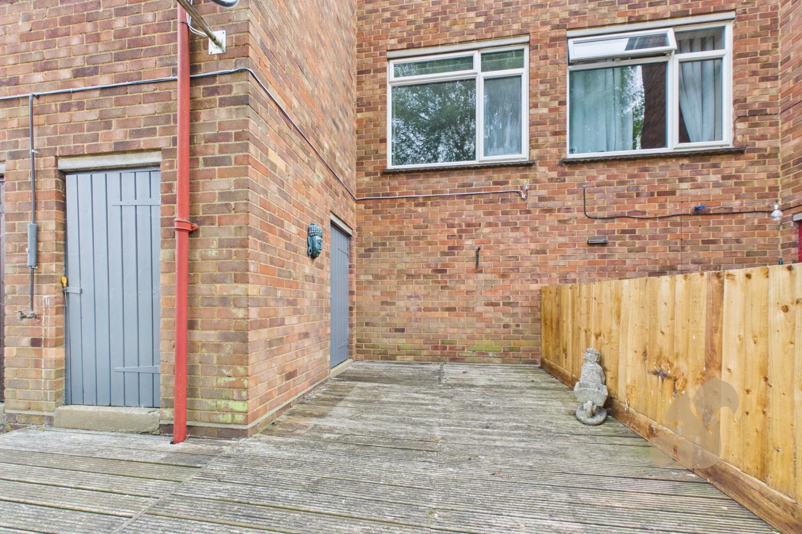 CAM05565G0-PR0099-STILL003.jpg